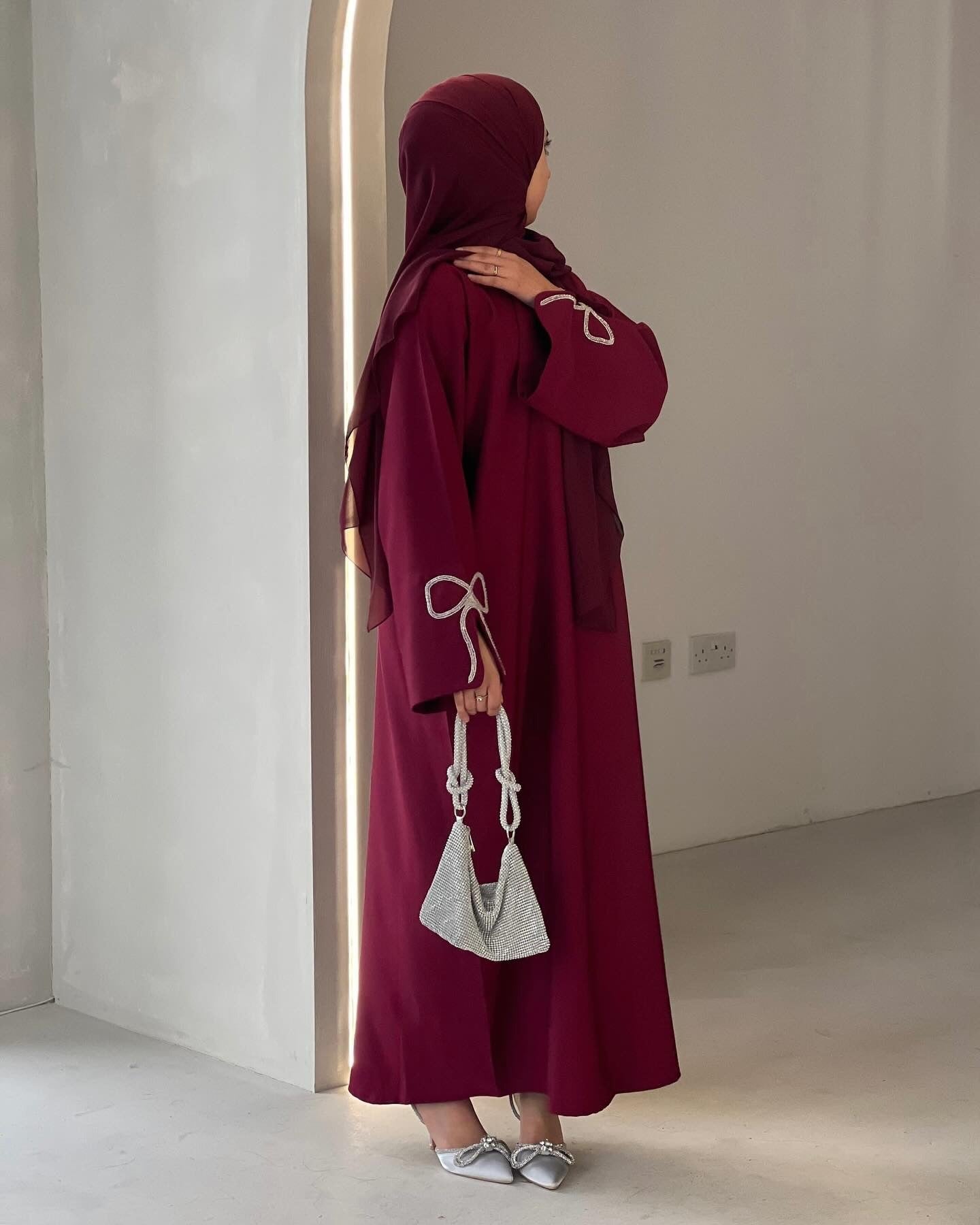 LM311 Robe Abaya Luxueuse Manches Nœud Strass - Élégante Robe Maxi Perlée pour Femmes Musulmanes
