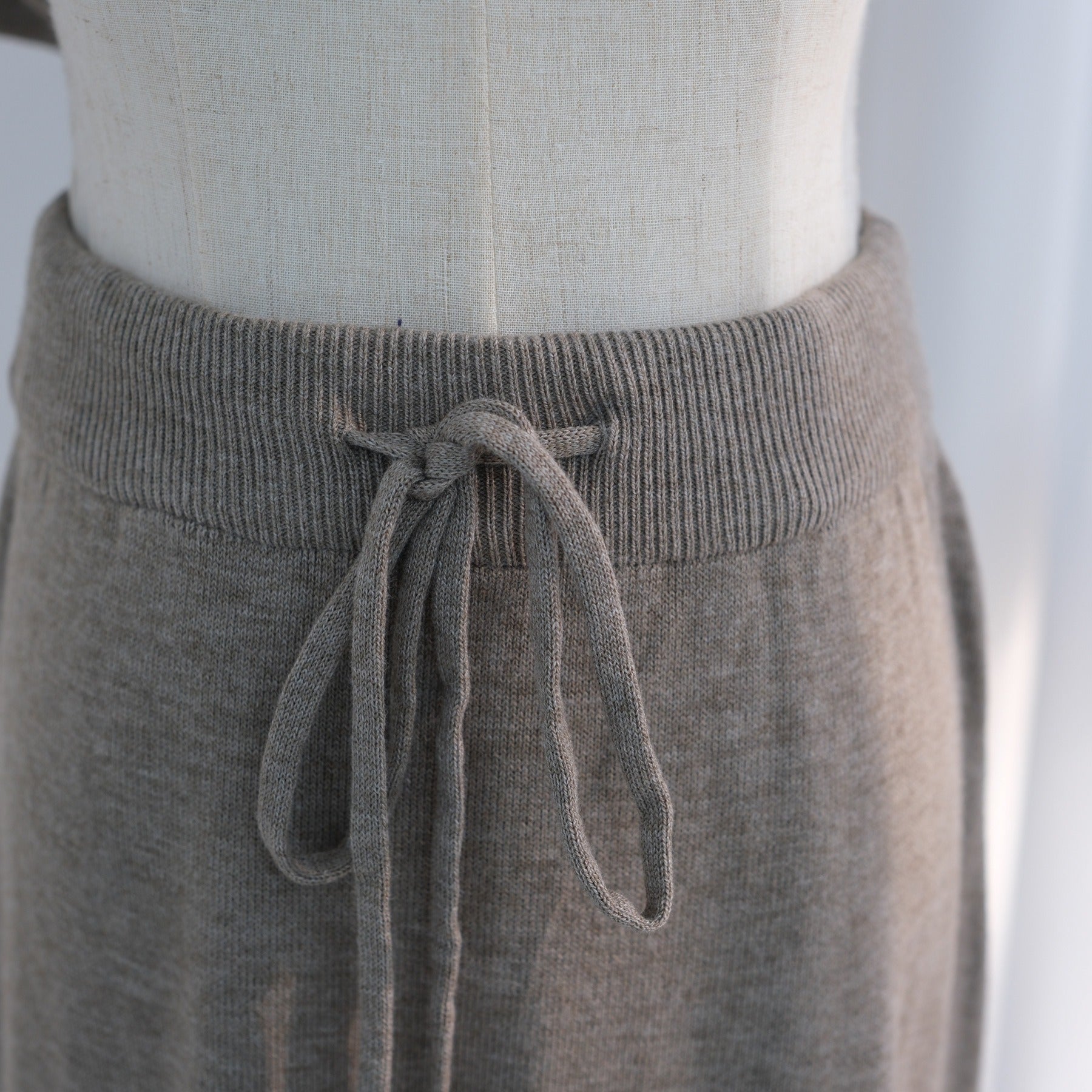 LM321 Ensemble Tricoté 3 Pièces - Jupe, Haut & Cardigan Mode Modeste