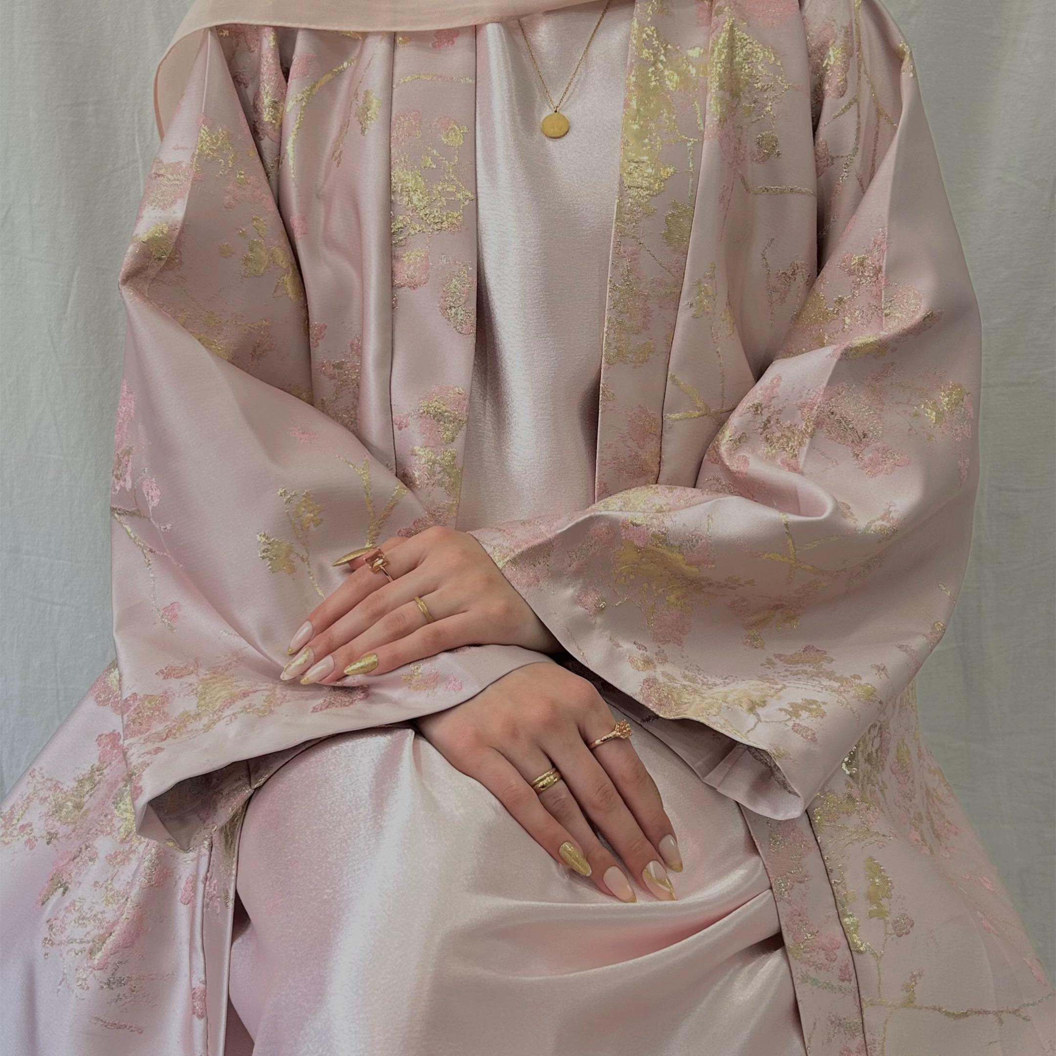MH98 Abaya Kimono Rose Sakura – Abaya de l'Aïd Brodée avec Détails Dorés (Expédition immédiate)