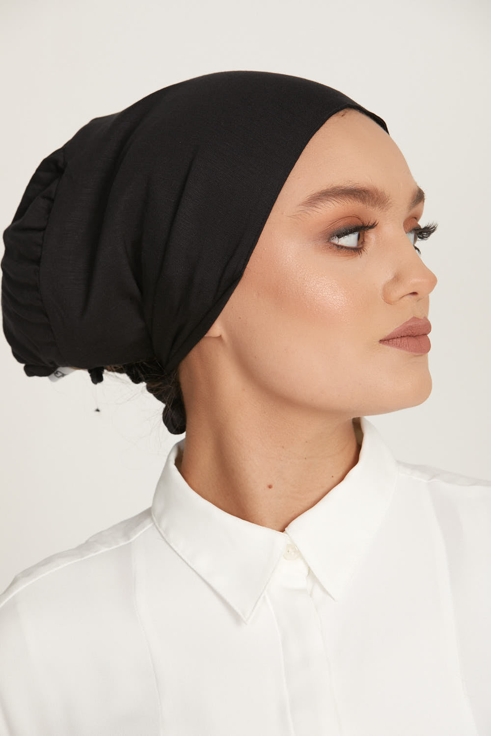 Bonnets Hijab Doublés Satin Noués Derrière Premium