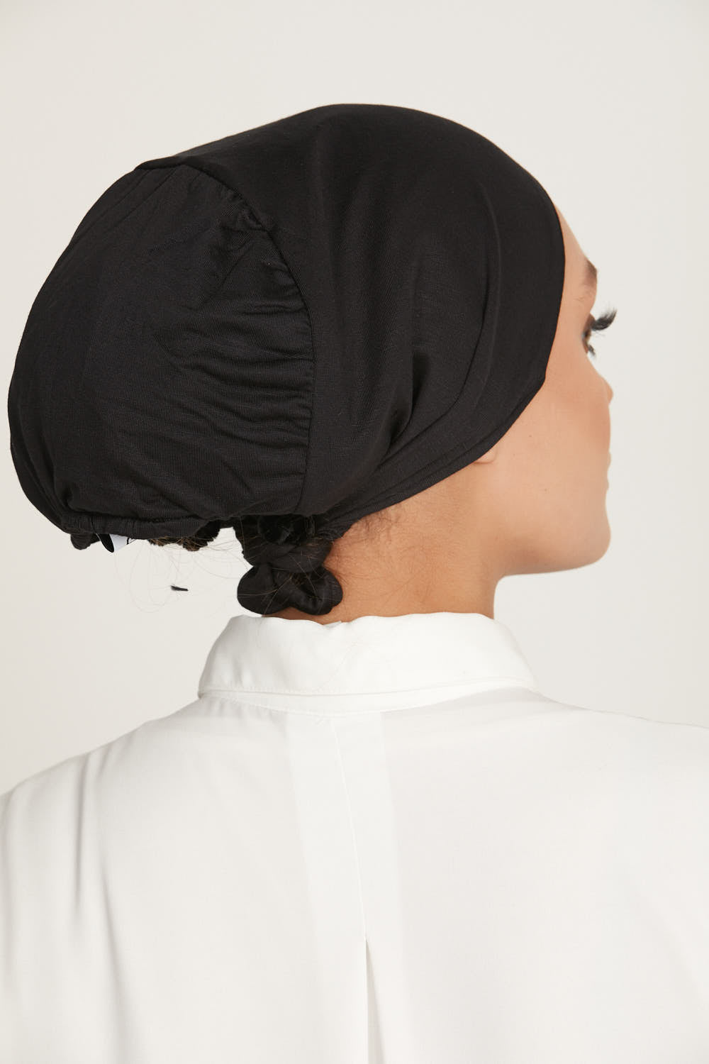 Bonnets Hijab Doublés Satin Noués Derrière Premium