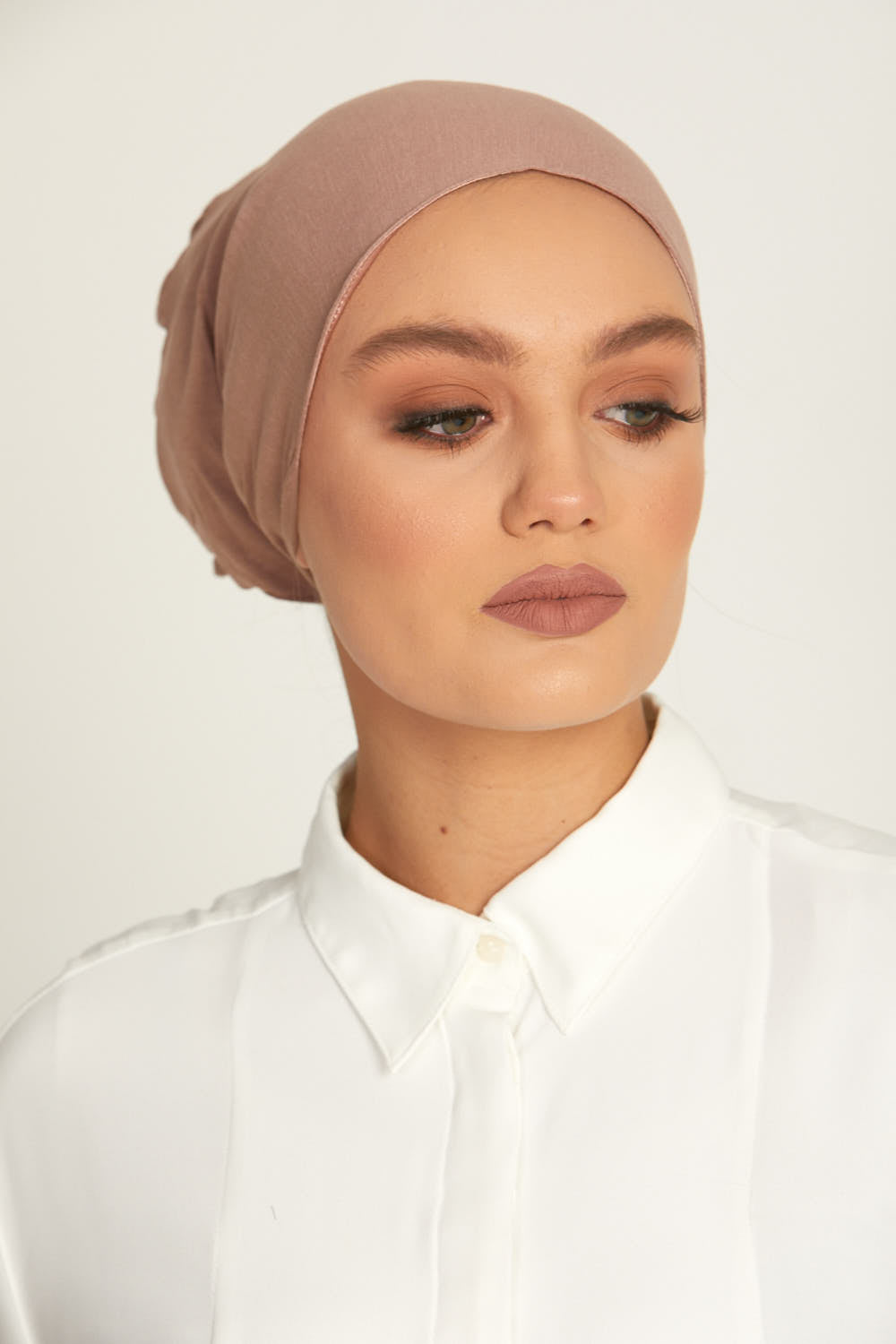 Bonnets Hijab Doublés Satin Noués Derrière Premium