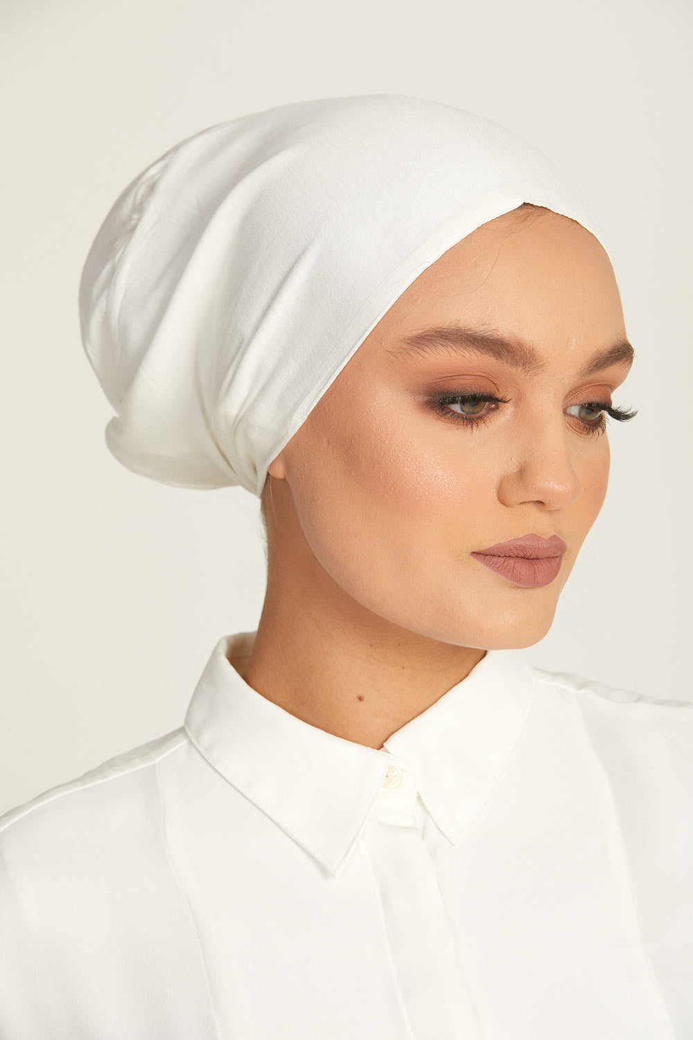 Bonnets Hijab Doublés Satin Noués Derrière Premium