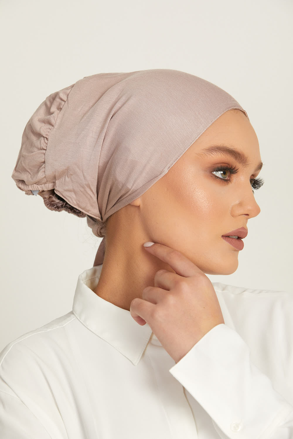 Bonnets Hijab Doublés Satin Noués Derrière Premium