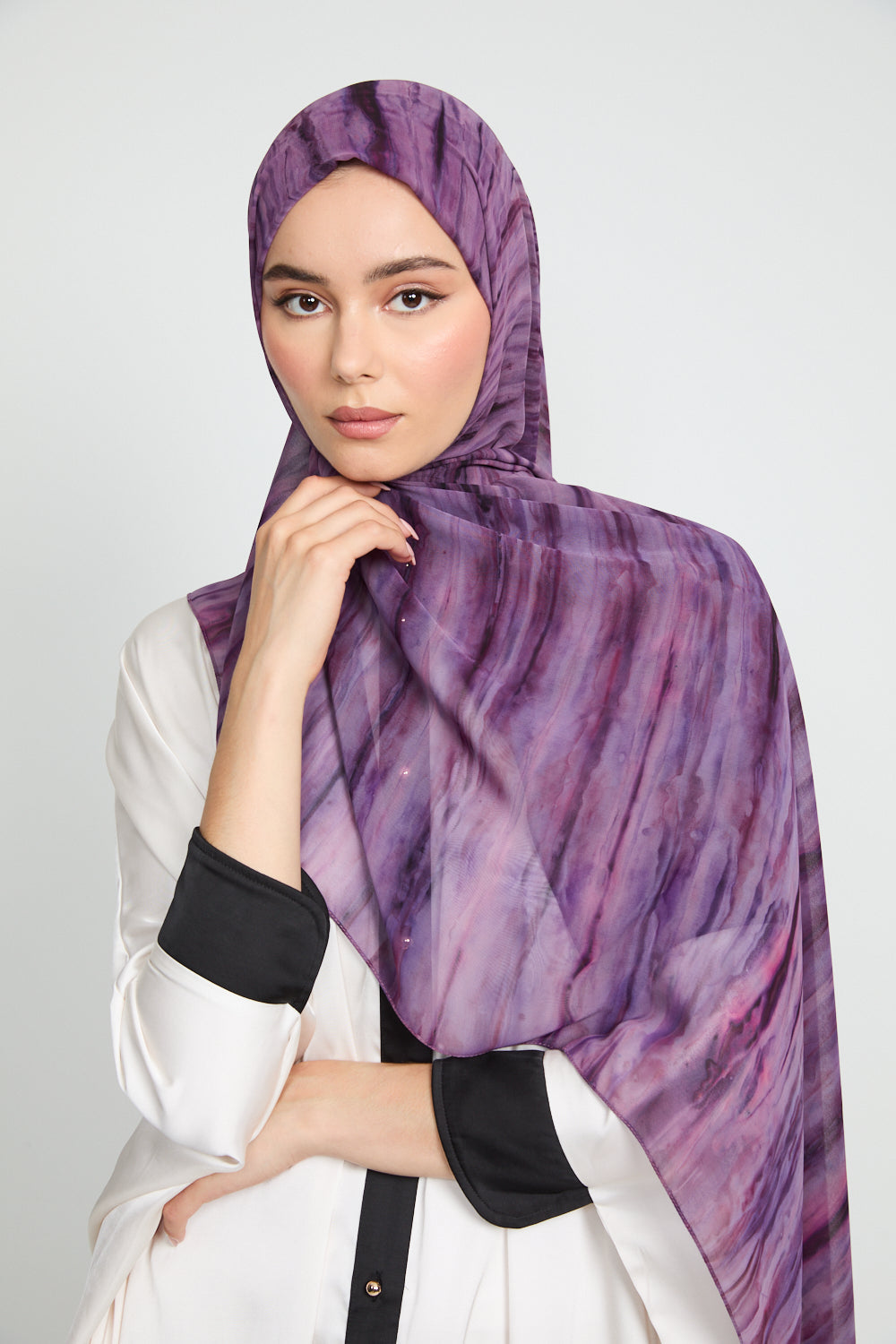 Hijab Mousseline Tie Dye Luxe - Orchidée Fumée - ÉDITION LIMITÉE