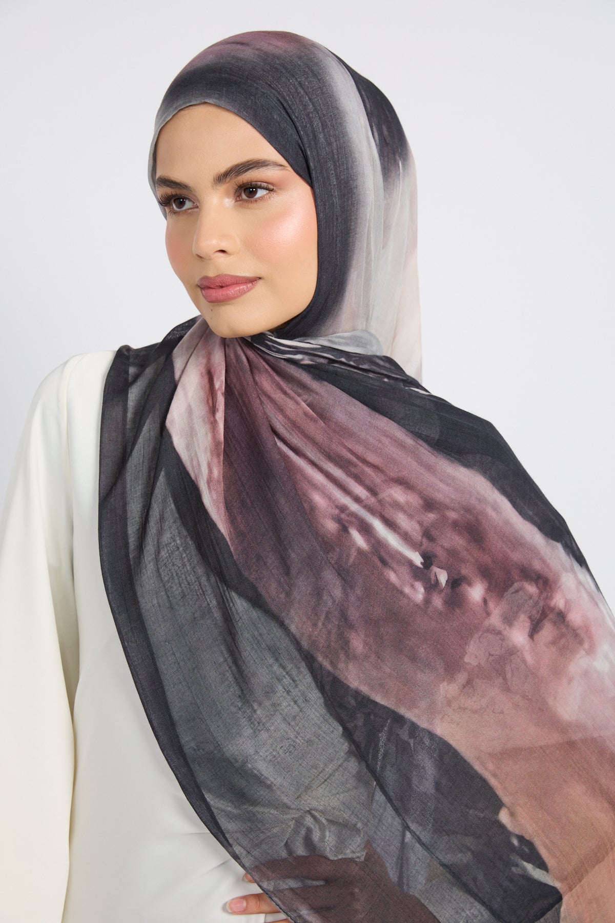 Hijab Modal Imprimé Premium - Encre Crépusculaire