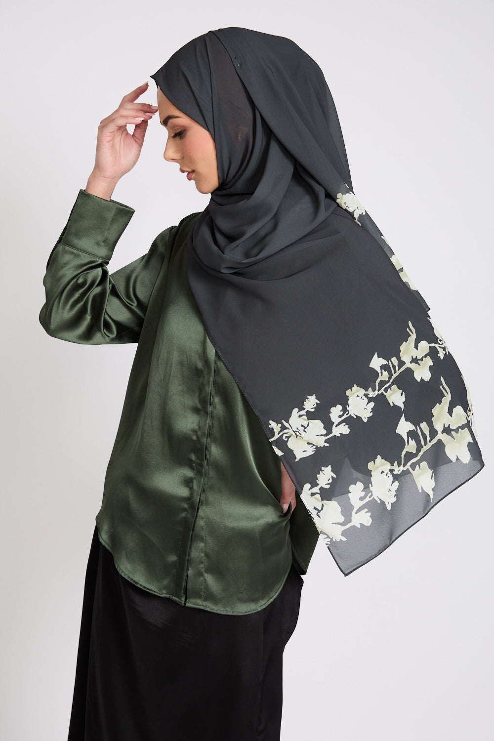 Hijab Imprimé Luxe - Vigne Enchantée - ÉDITION LIMITÉE