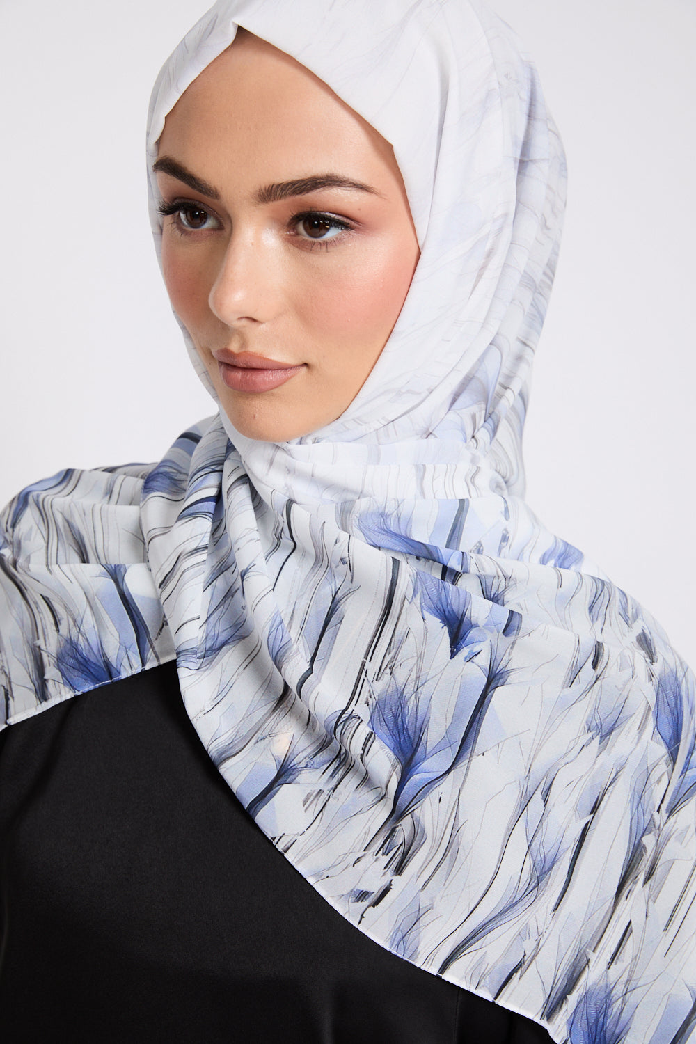 Hijab Imprimé Luxe - Murmure de Jacinthe - ÉDITION LIMITÉE