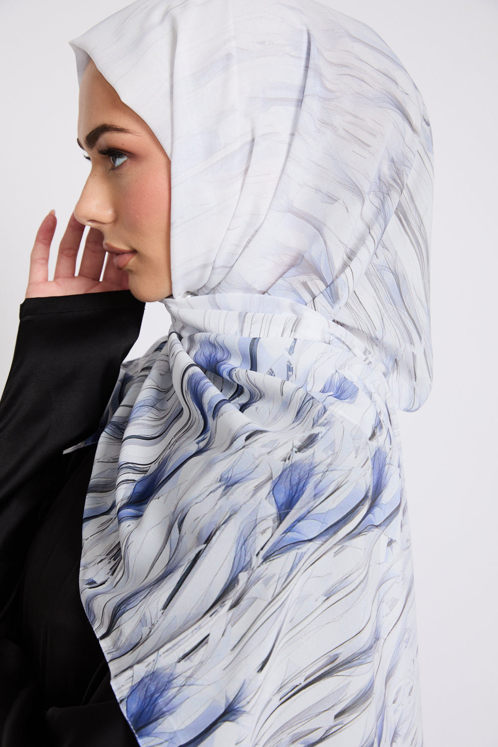 Hijab Imprimé Luxe - Murmure de Jacinthe - ÉDITION LIMITÉE