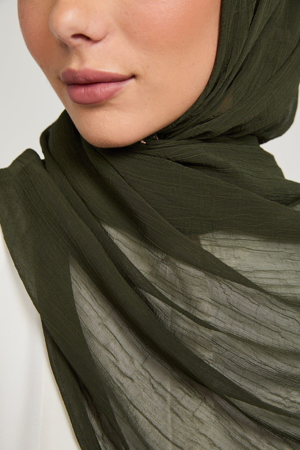 Hijab Froissé Doux Luxe - Kaki Foncé