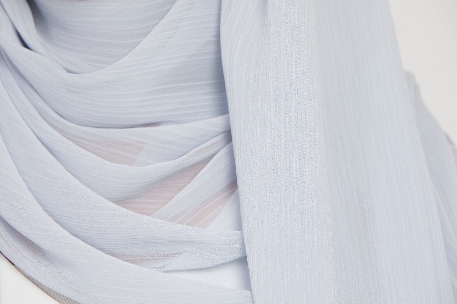 Hijab Mousseline Froissée Luxe - Bleu Glacier