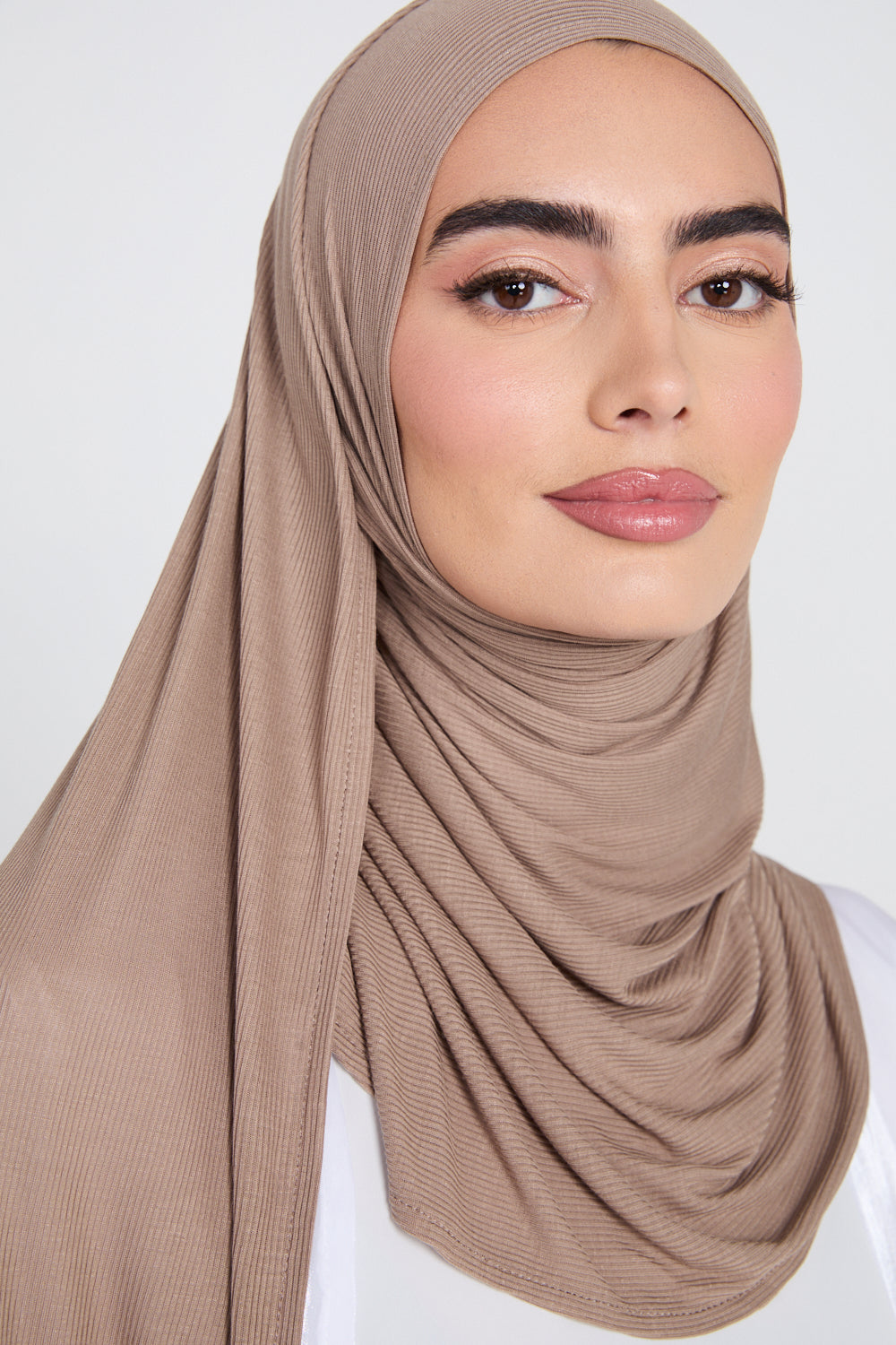 Hijab Jersey Nervuré Bambou Instantané Premium - Taupe Poudré