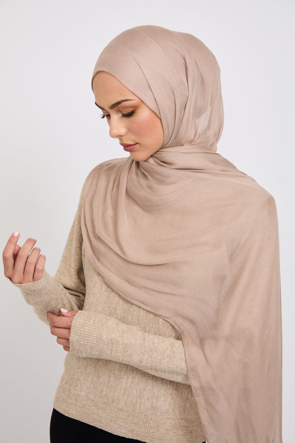 Hijab Modal Mat Premium - Pierre Ponce