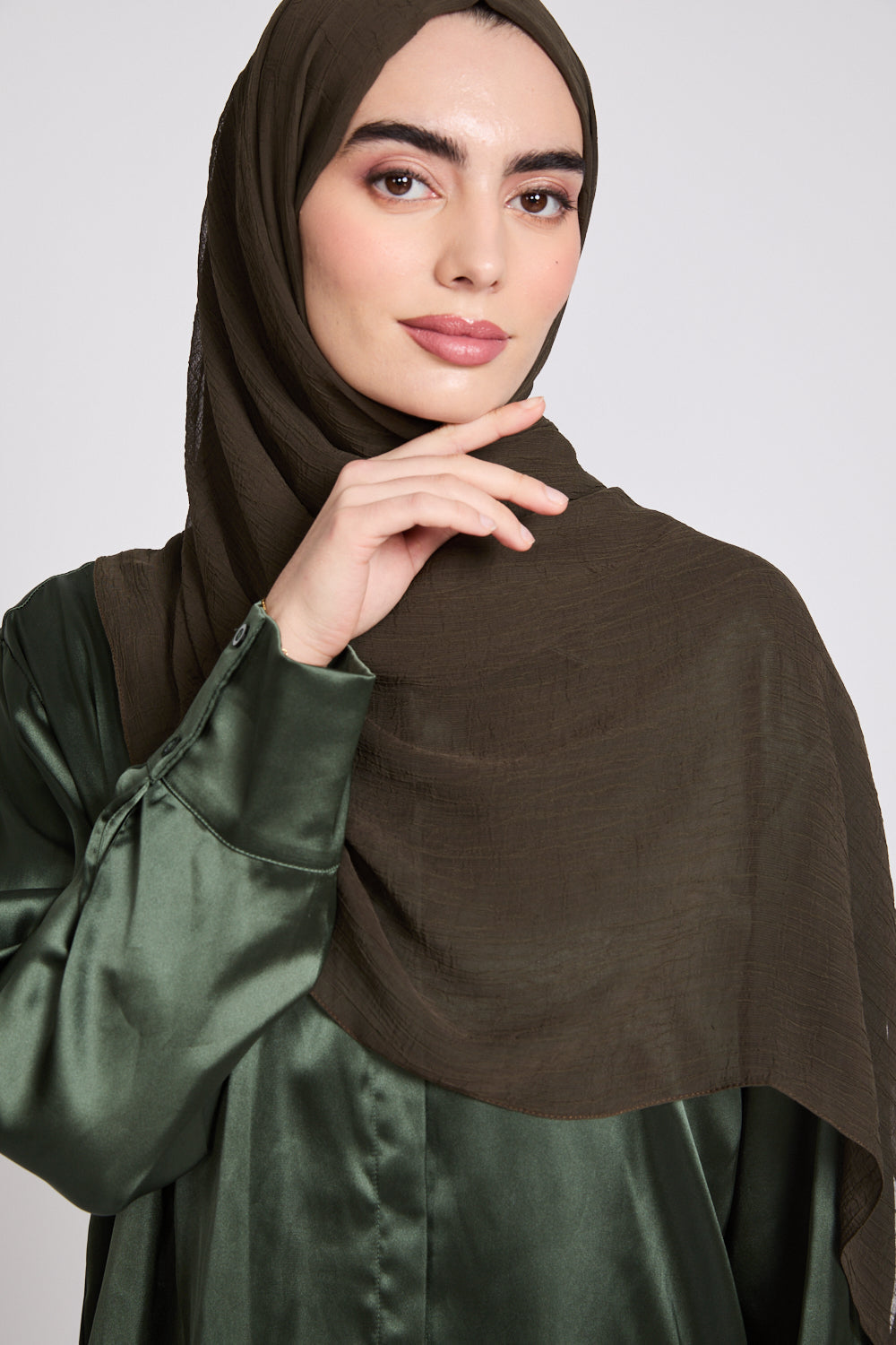Hijab Froissé Doux Luxe - Marron Olive