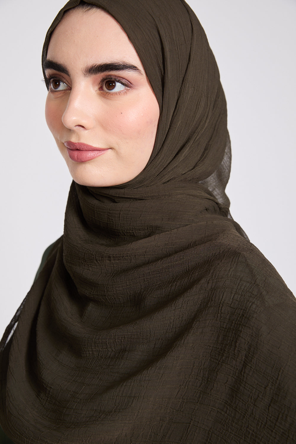 Hijab Froissé Doux Luxe - Marron Olive