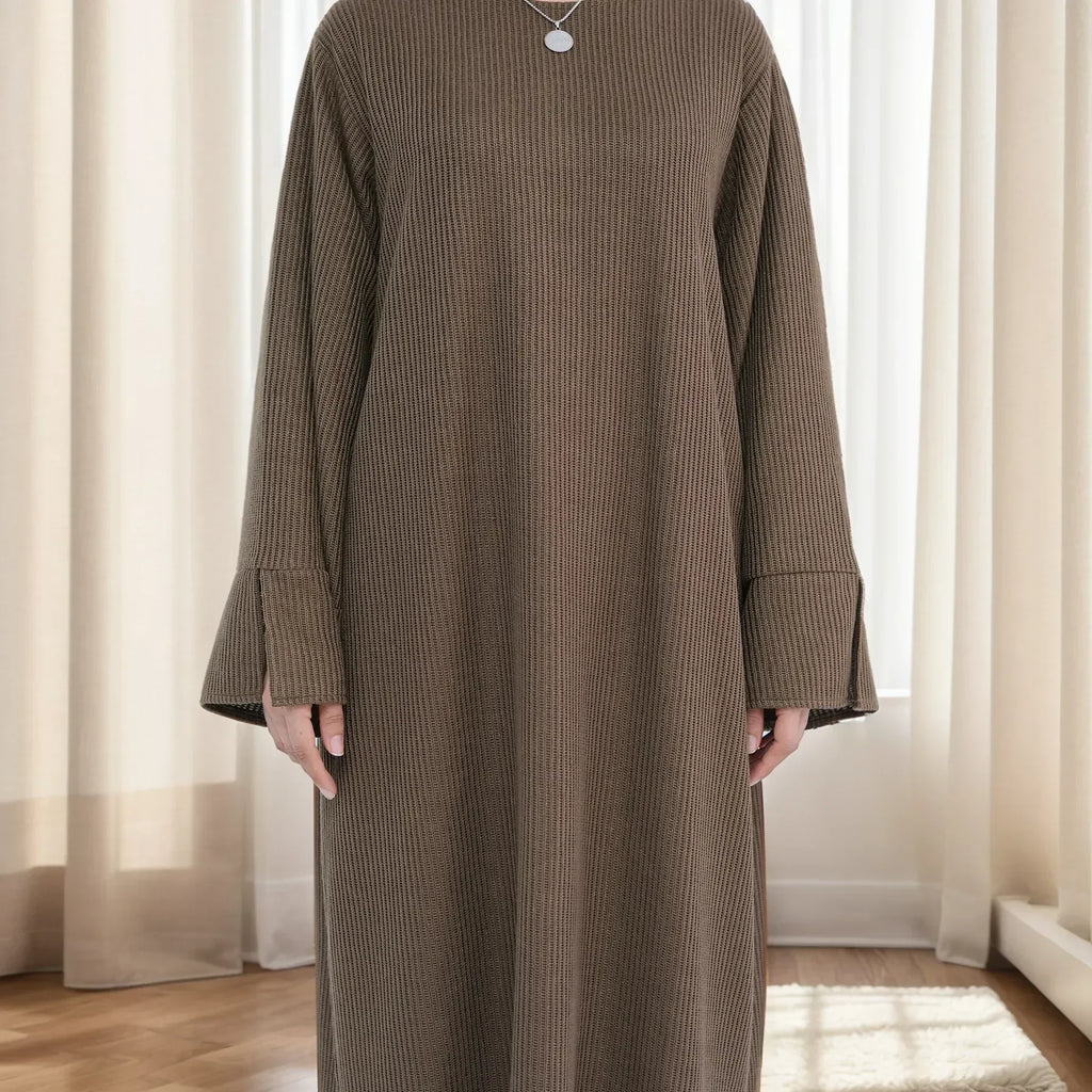 Abaya Maxi Robe d'Hiver Douillette – Modèle Tricoté Fermé pour Femmes Voilées | LM075