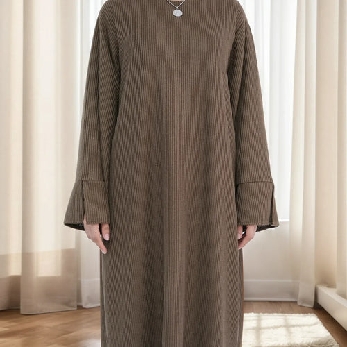Abaya Maxi Robe d'Hiver Douillette – Modèle Tricoté Fermé pour Femmes Voilées | LM075