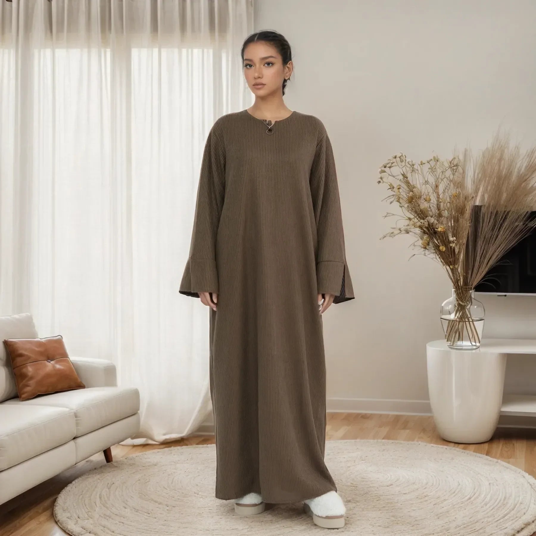 Abaya Maxi Robe d'Hiver Douillette – Modèle Tricoté Fermé pour Femmes Voilées | LM075