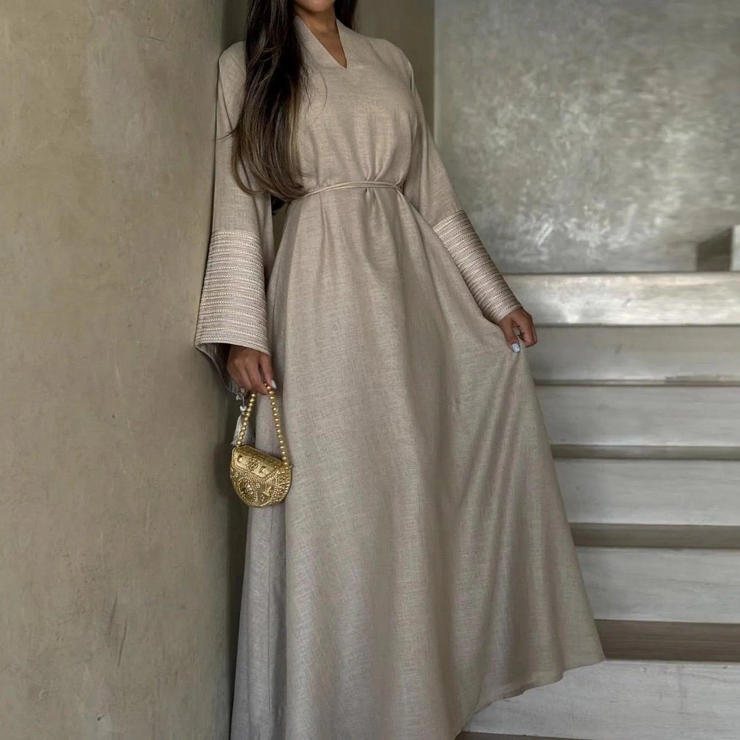 LM025 Abaya Lin Brodée avec Ceinture | Robe Modeste Élégante