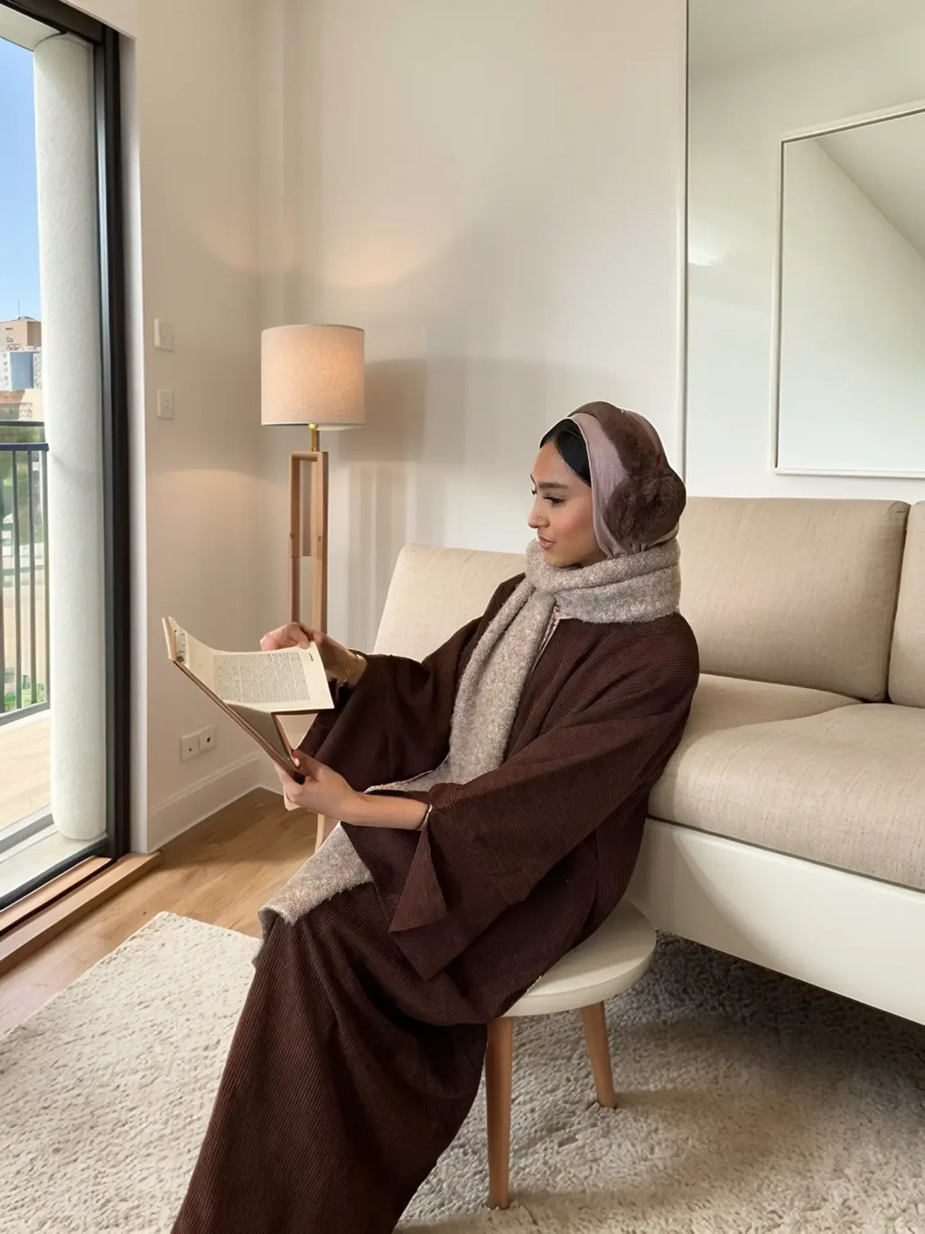 LM049 Abaya Velours Côtelé Robe Maxi d'Hiver | Vêtement Islamique Modeste Fermé Épais