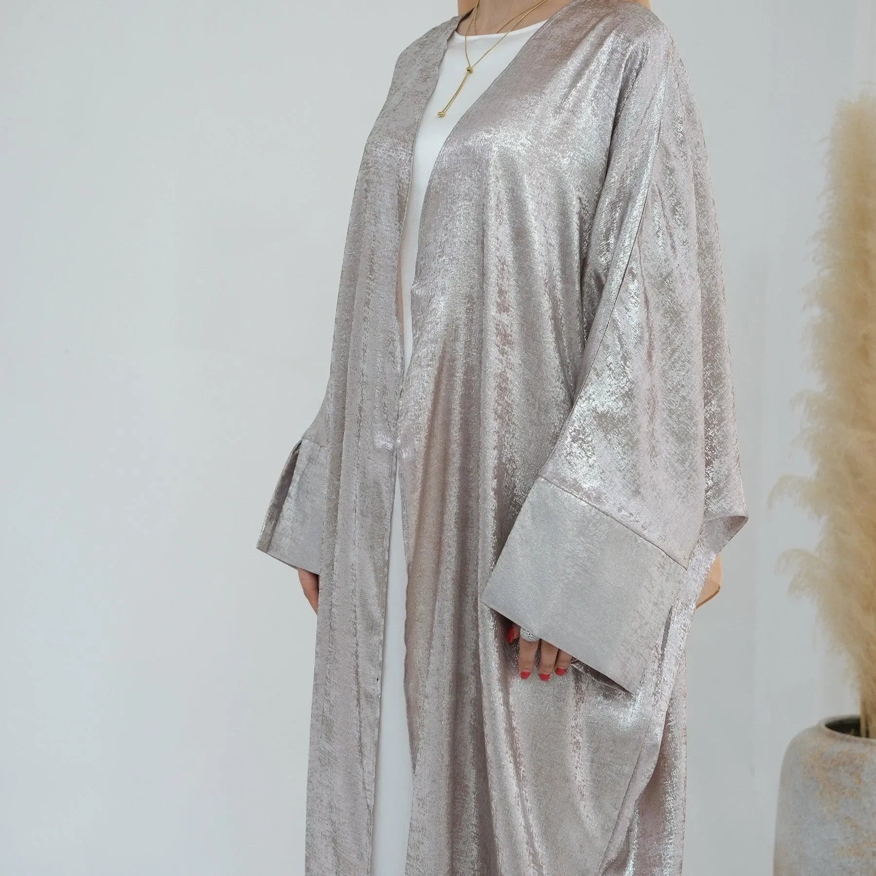 LM051 Kaftan Abaya Ouverte Métallique – Robe de Luxe Aïd 2025 pour Femmes Musulmanes