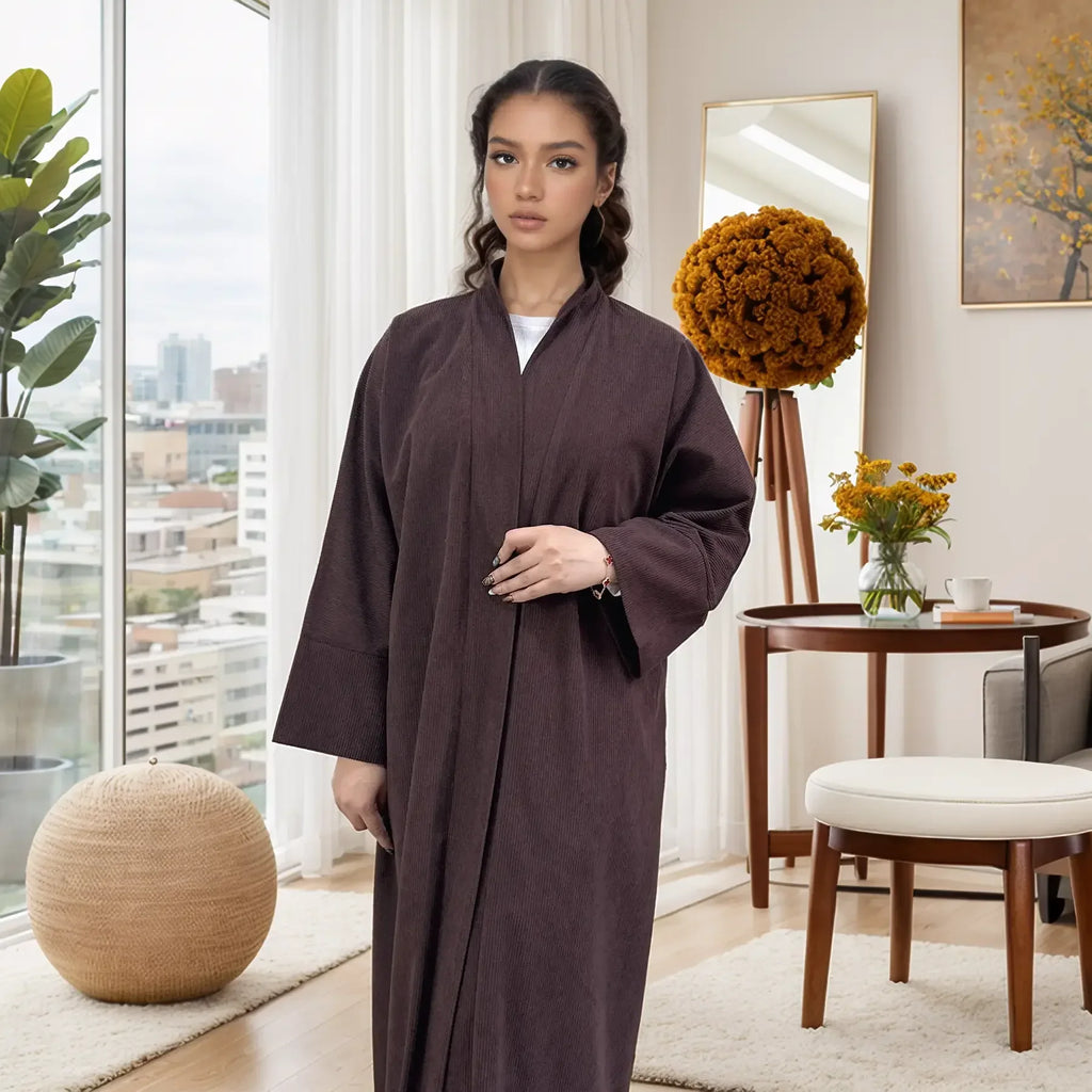 LM052 Abaya Hiver Velours Côtelé | Style Ouvert Douillet avec Manches Fermées pour Tenue Modeste