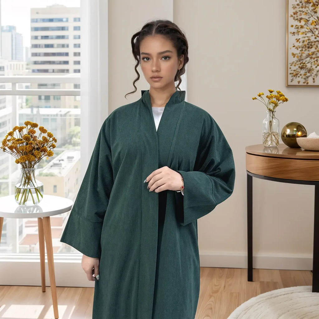 LM052 Abaya Hiver Velours Côtelé | Style Ouvert Douillet avec Manches Fermées pour Tenue Modeste