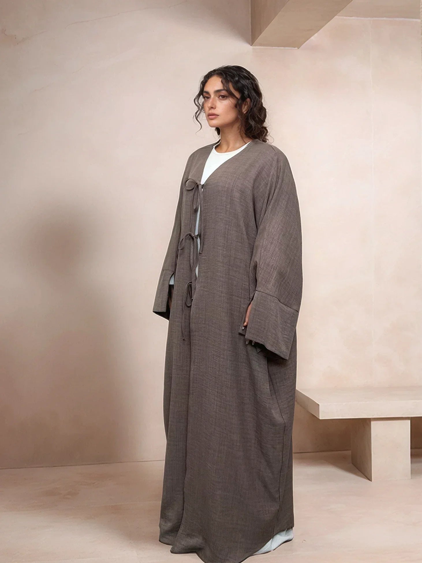 LM053 Cardigan Kimono Noué Modeste – Style Abaya Ouverte Look Crêpe Lin