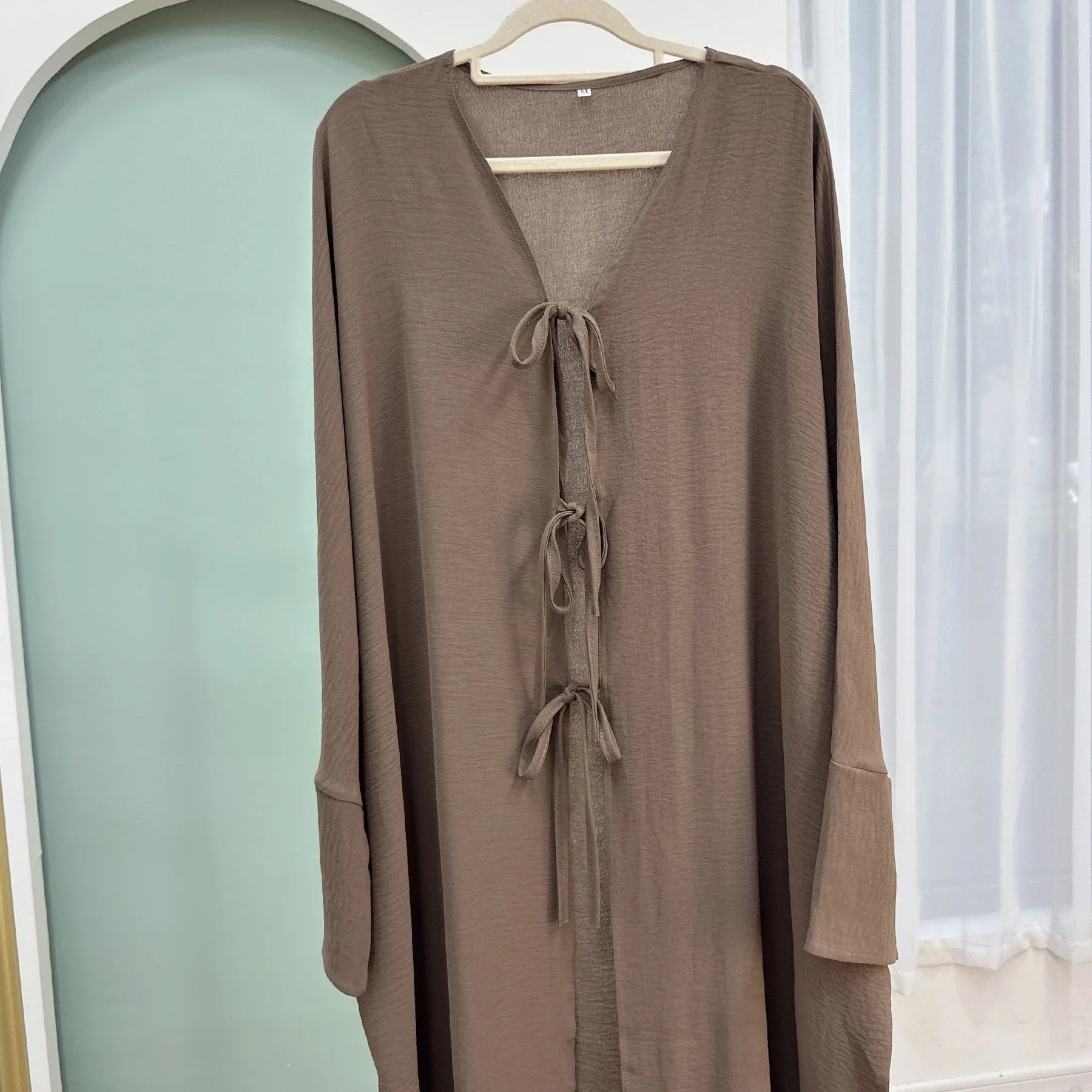 LM063 Abaya Kimono Crêpe Estivale avec Nœud Jazz | Abaya Ouverte Légère pour Femmes