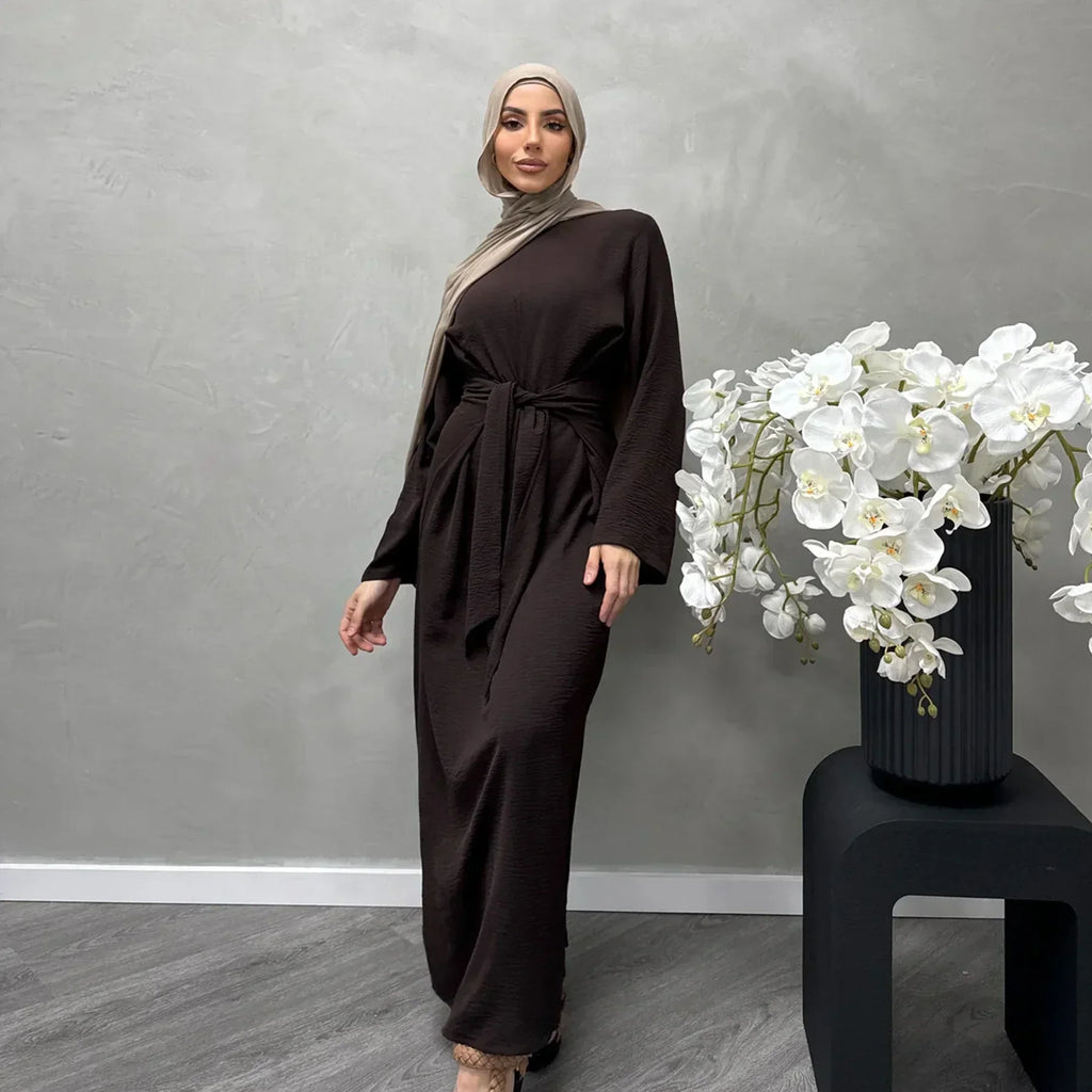 LM064 Été 2025 Robe Abaya Ceinturée Crêpe Jazz Une Pièce Essentiel Modeste Léger Tenue Hijab Quotidienne