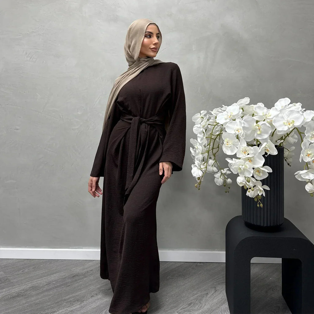 LM064 Été 2025 Robe Abaya Ceinturée Crêpe Jazz Une Pièce Essentiel Modeste Léger Tenue Hijab Quotidienne