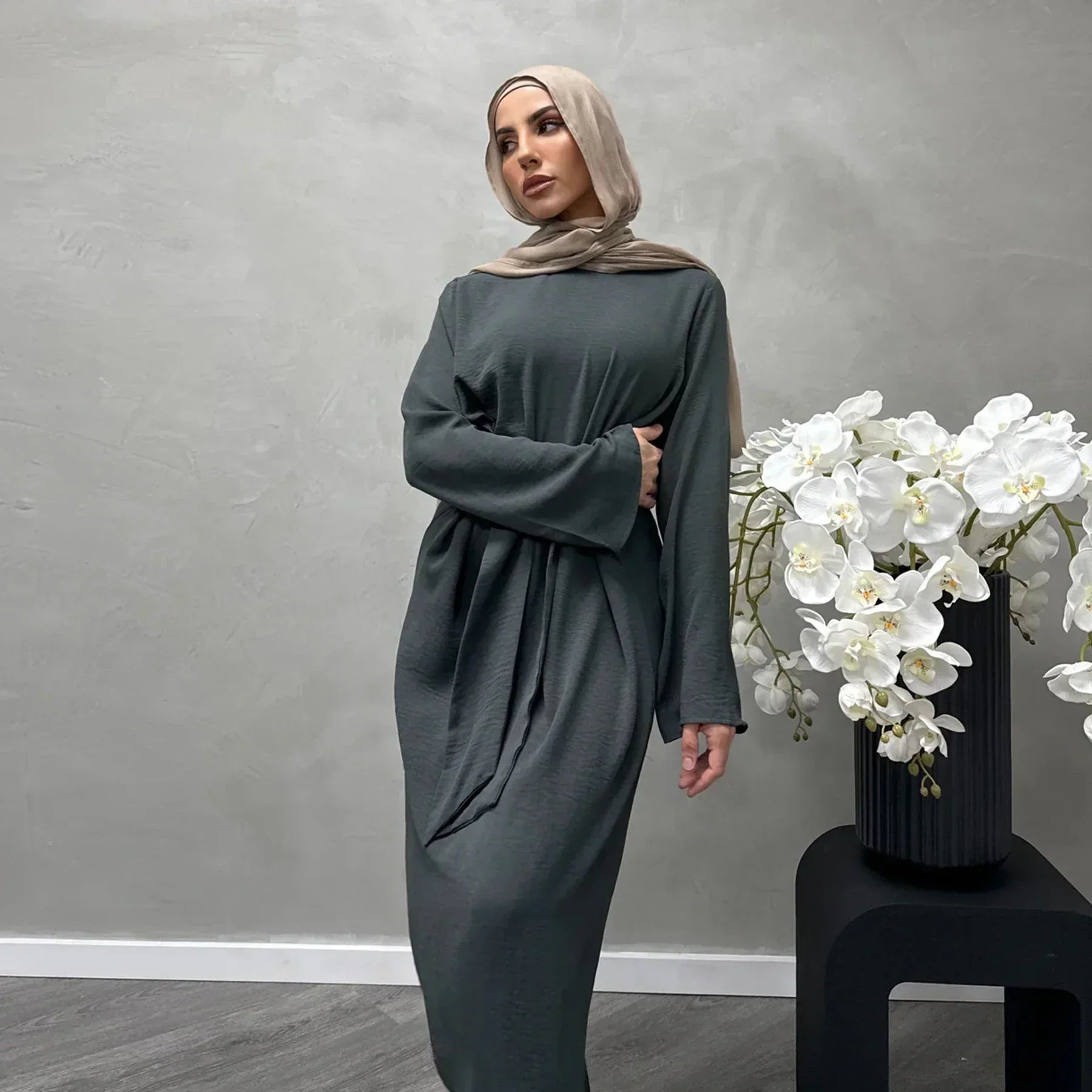 LM064 Été 2025 Robe Abaya Ceinturée Crêpe Jazz Une Pièce Essentiel Modeste Léger Tenue Hijab Quotidienne