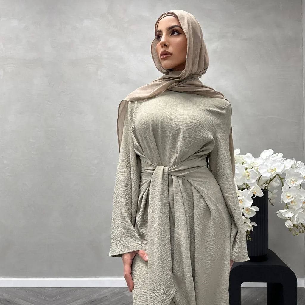 LM064 Été 2025 Robe Abaya Ceinturée Crêpe Jazz Une Pièce Essentiel Modeste Léger Tenue Hijab Quotidienne