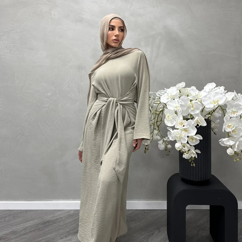 LM064 Été 2025 Robe Abaya Ceinturée Crêpe Jazz Une Pièce Essentiel Modeste Léger Tenue Hijab Quotidienne