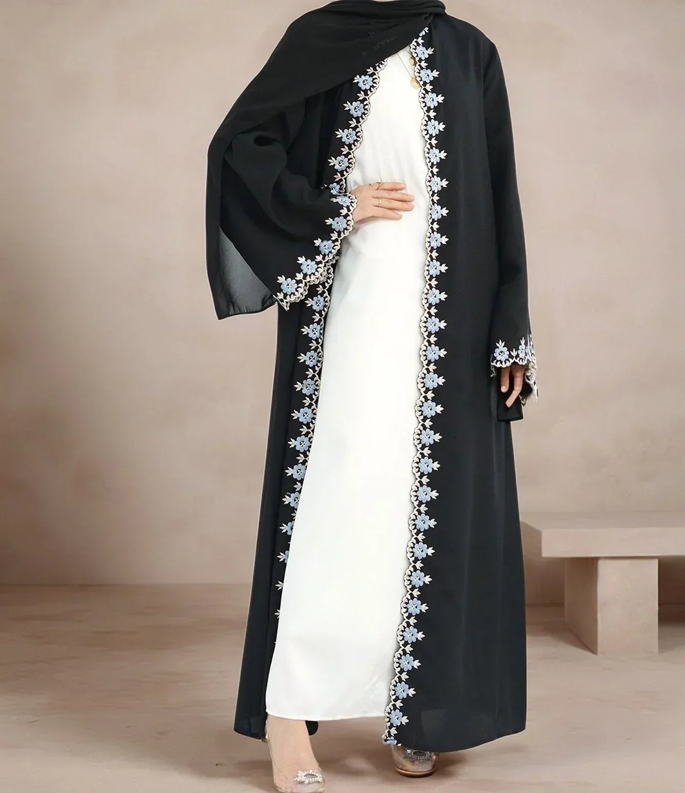 LM081 Cardigan Abaya Brodé | Robe Modeste Été Aïd 2025 avec Hijab