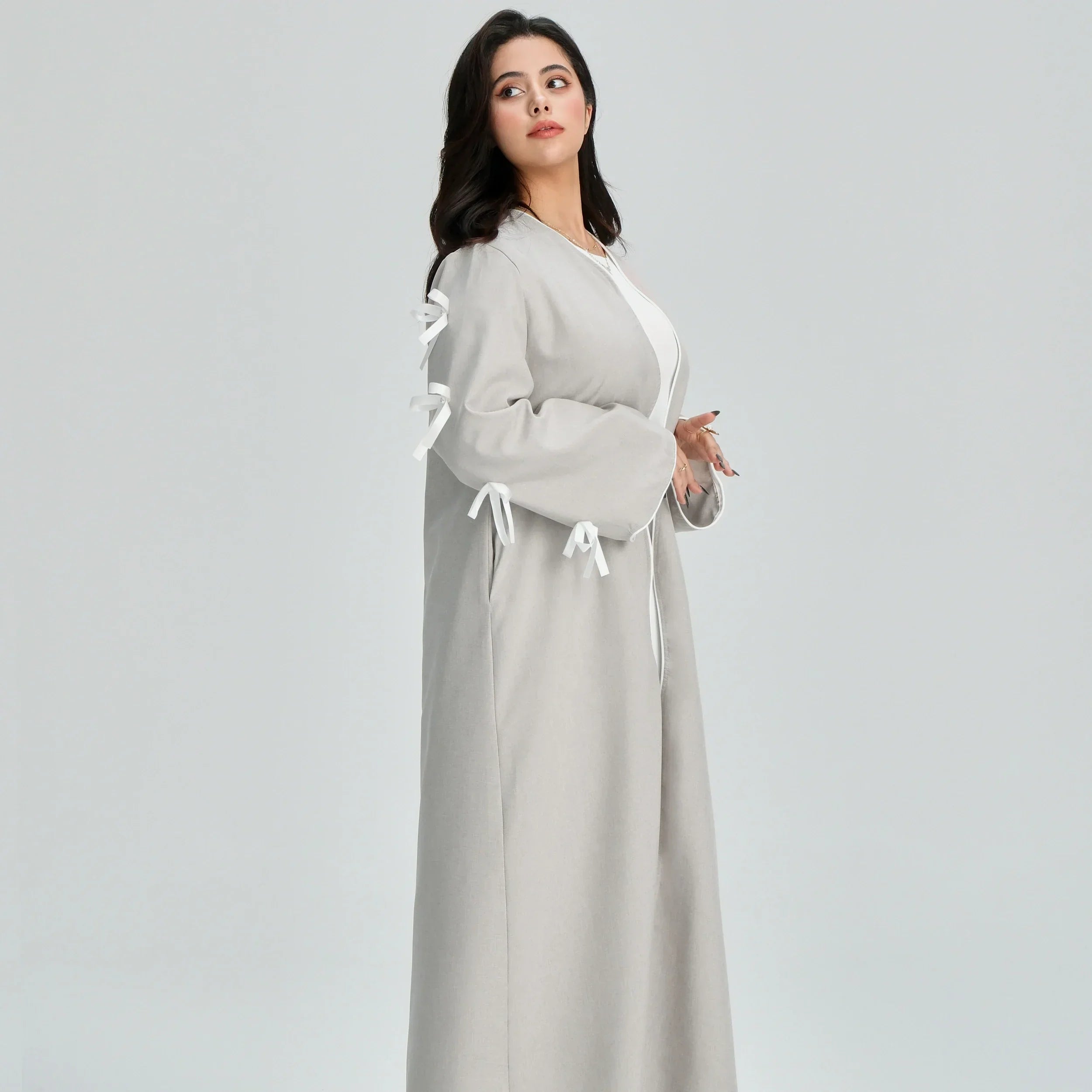 LM083 Abaya Lin à Nœud – Cardigan Ouvert Élégant avec Détails Crochet & Ruban