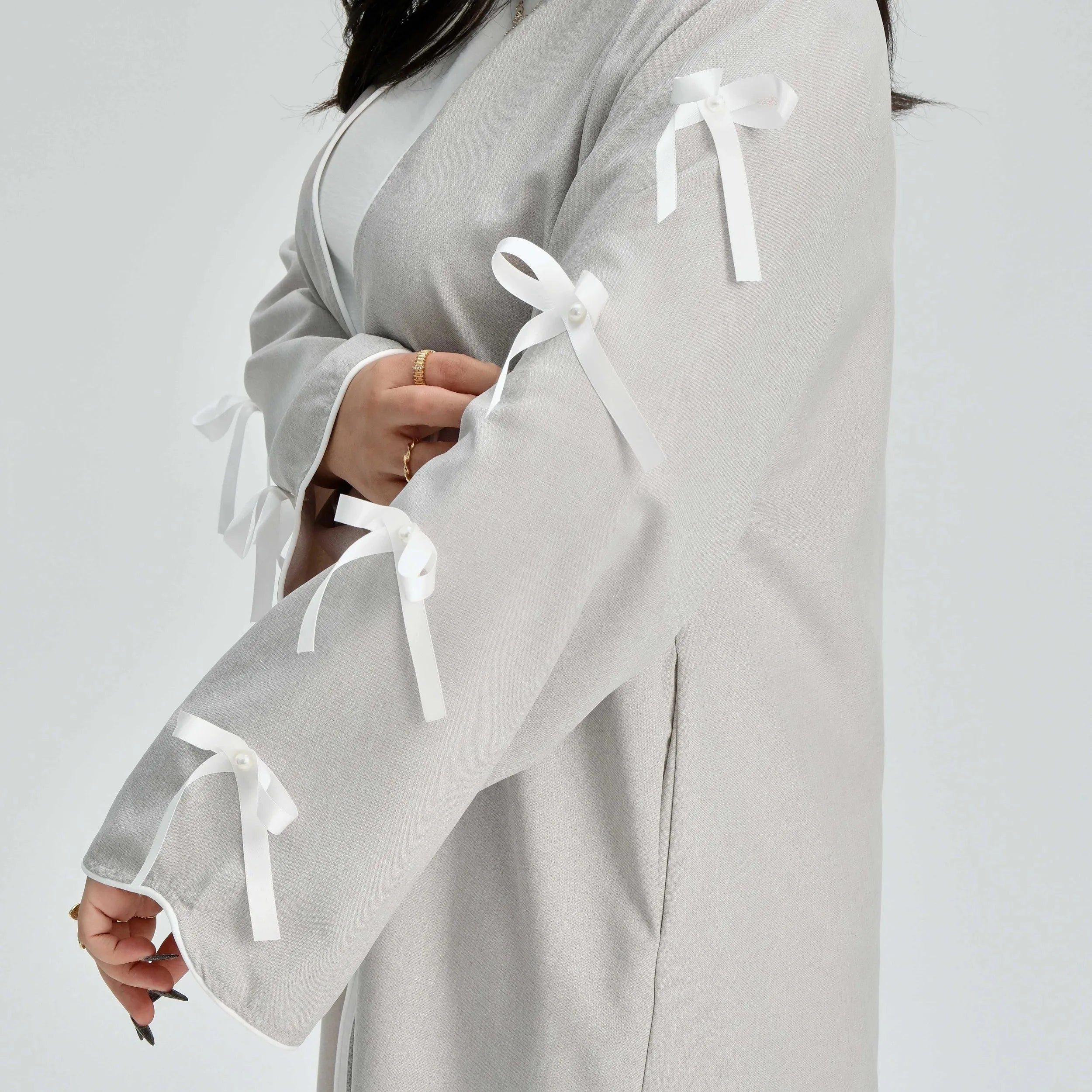 LM083 Abaya Lin à Nœud – Cardigan Ouvert Élégant avec Détails Crochet & Ruban