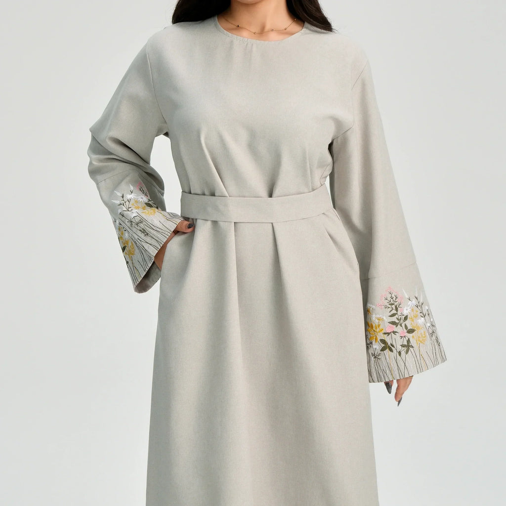 LM086 Robe de Prière Ramadan Broderie Florale avec Ceinture & Poches | Robe Islamique Modeste pour Quotidien & Aïd