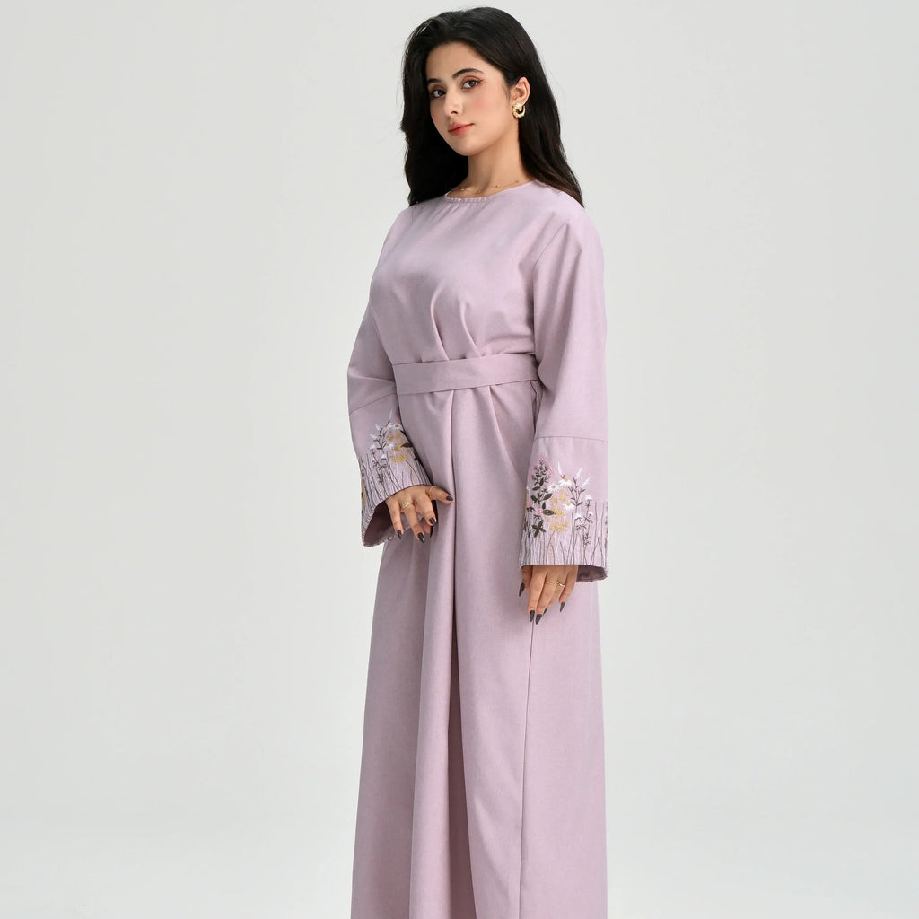 LM086 Robe de Prière Ramadan Broderie Florale avec Ceinture & Poches | Robe Islamique Modeste pour Quotidien & Aïd