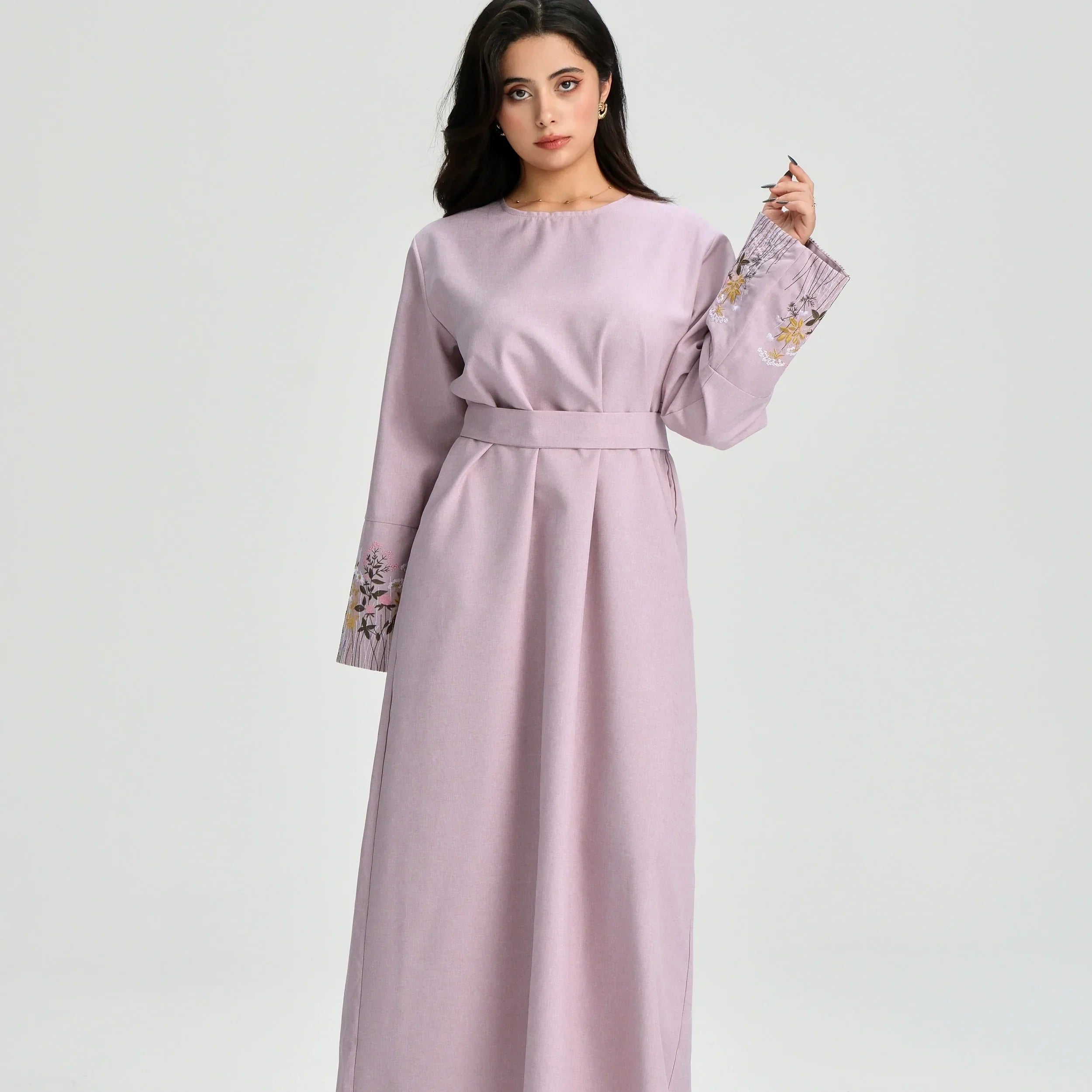 LM086 Robe de Prière Ramadan Broderie Florale avec Ceinture & Poches | Robe Islamique Modeste pour Quotidien & Aïd