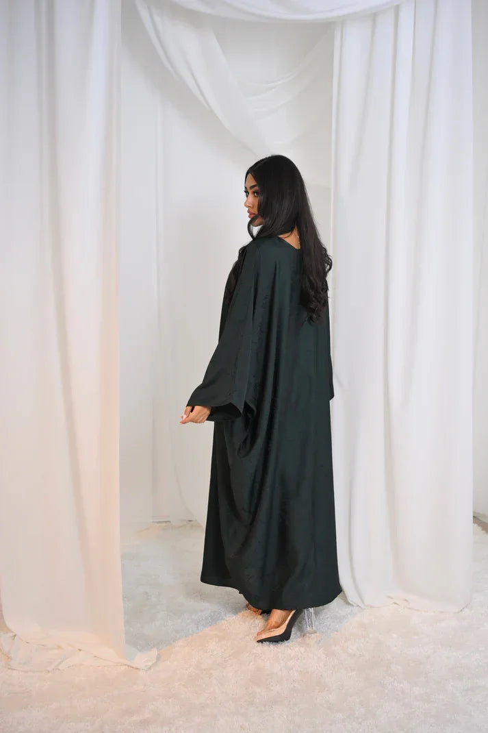 LM090 Abaya Papillon Jacquard avec Hijab | Design Floral Luxueux Manches Chauve-Souris