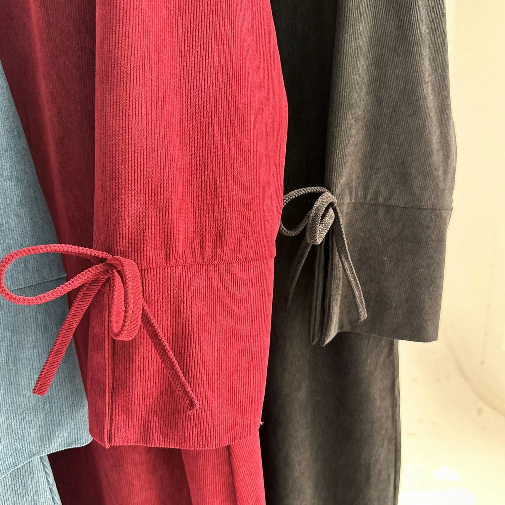 LM114 Abaya Hiver Velours Côtelé | Manche Fendue avec Détail Nœud | Robe Modeste