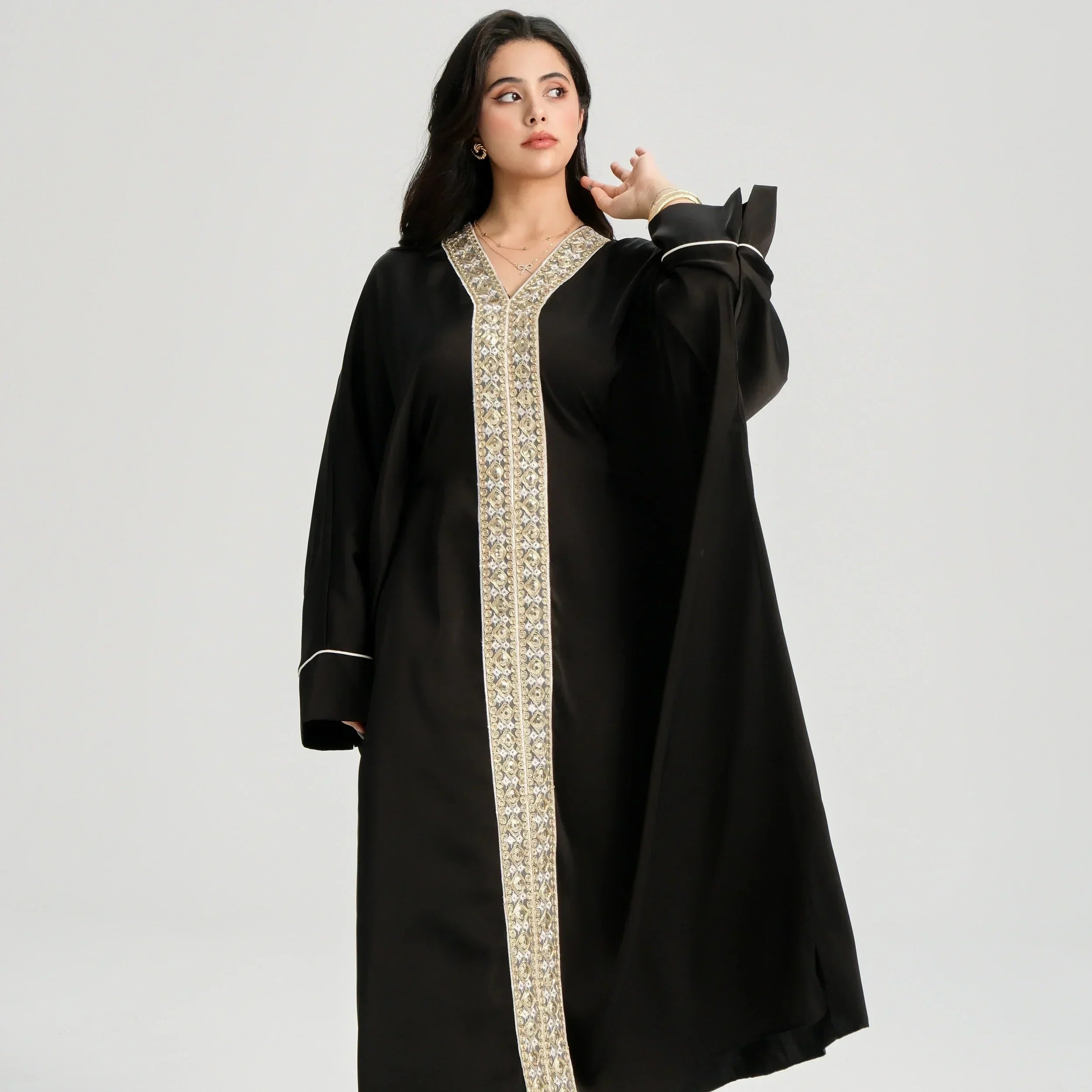 LM122 Kaftan Abaya Dentelle Dorée avec Ceinture Intérieure – Robe Maxi Khaleeji Modeste pour Aïd & Événements Formels