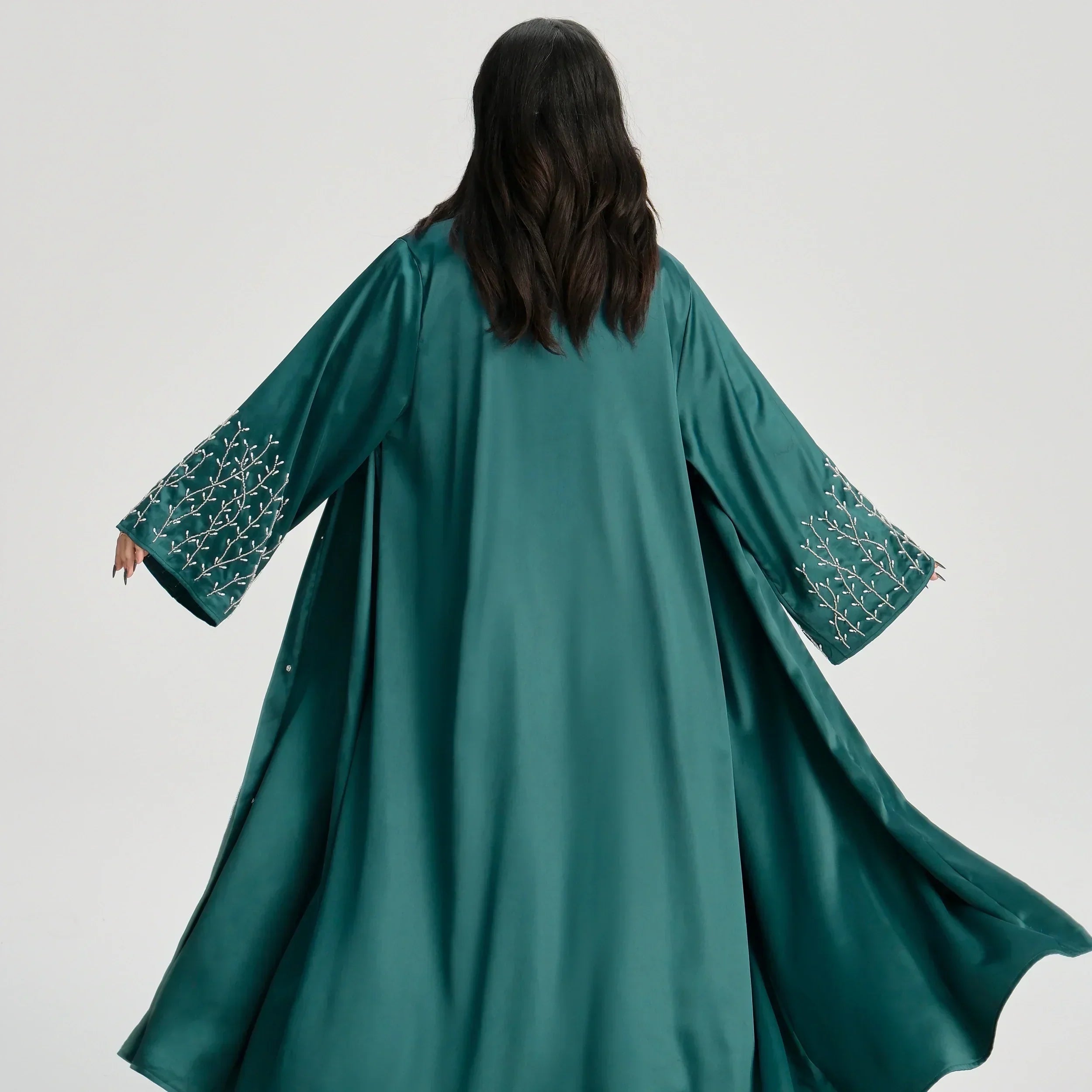 LM124 Abaya Satin Perles & Strass | Cardigan Ouvert Élégant pour Femmes