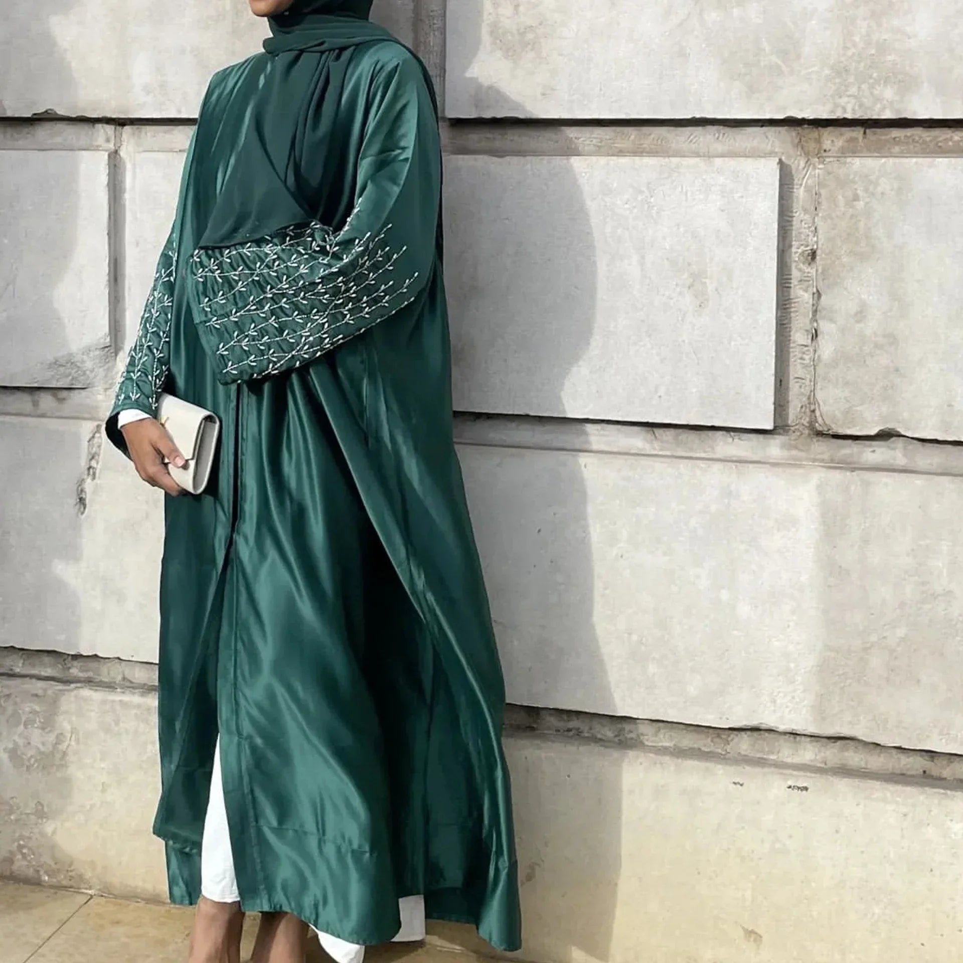 LM124 Abaya Satin Perles & Strass | Cardigan Ouvert Élégant pour Femmes