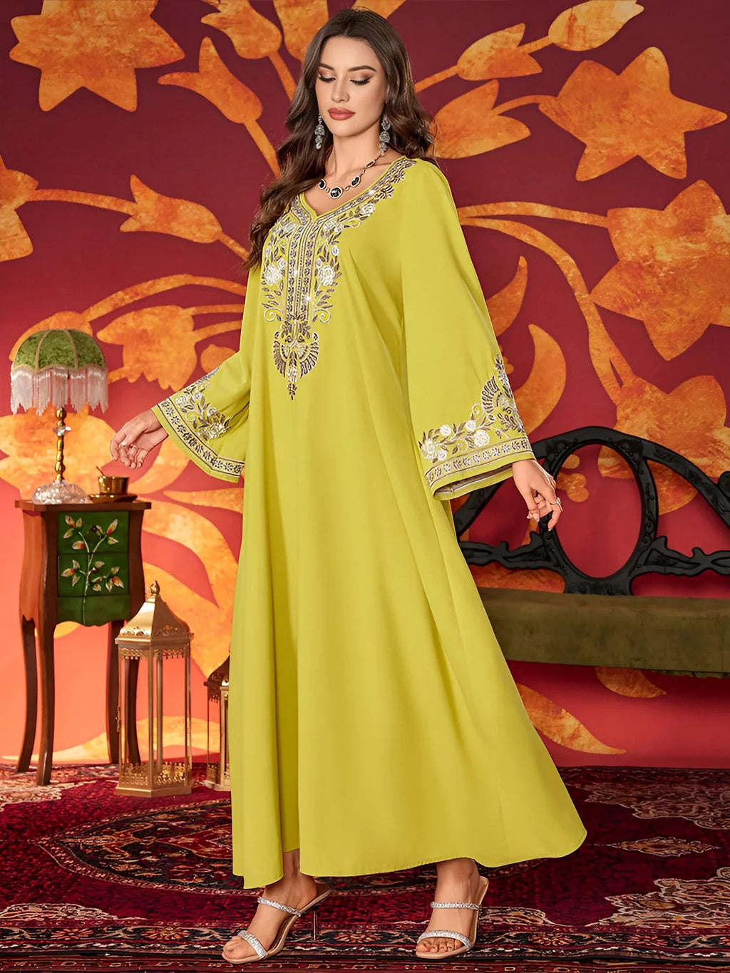LM183 Robe Abaya Brodée Luxueuse | Kaftan Maxi Modeste avec Détails Strass