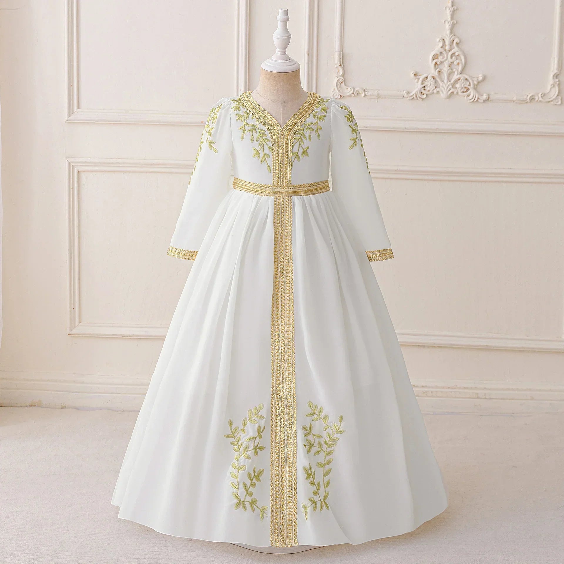 LM209 Robe Aïd Filles – Robe de Fête Musulmane Modeste Manches Longues, Brodée, Longueur Totale (4–7 ans)