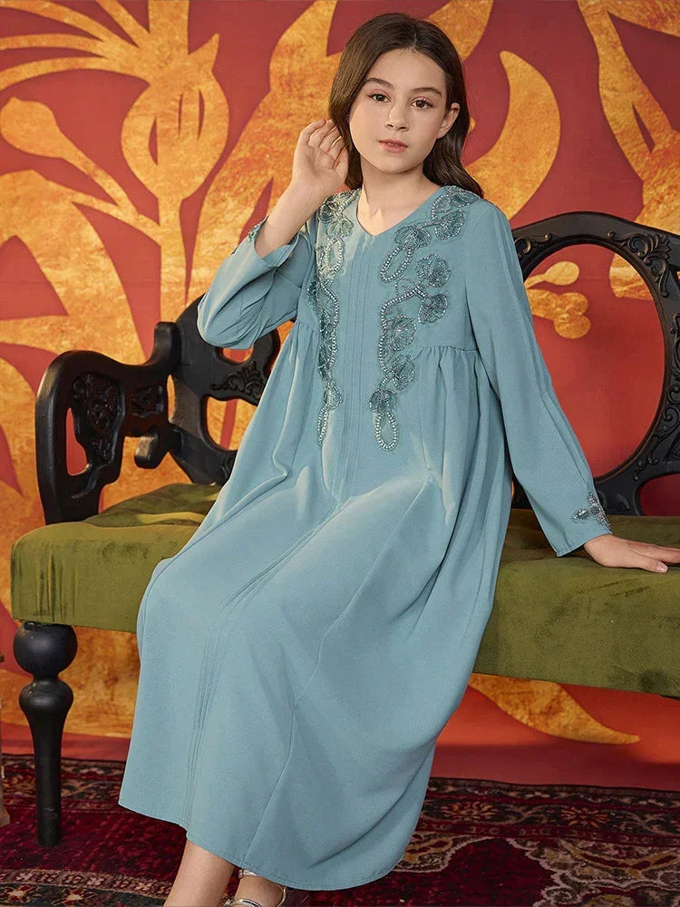LM219 Robe Aïd Filles – Col V Orné, Robe de Fête Modeste Manches Longues (8–12 ans)