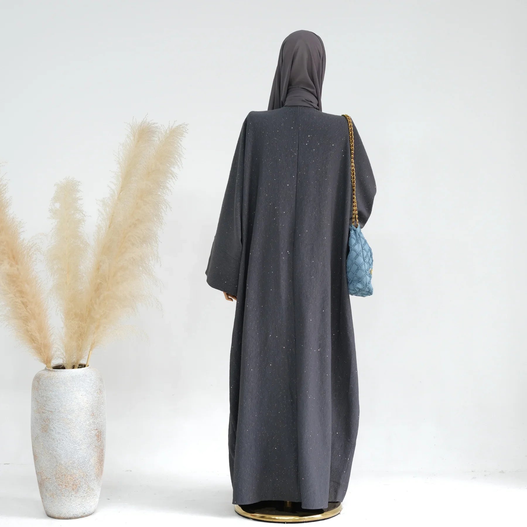LM223 Abaya Ouverte Froissée – Duster Maxi Texturé Manches Larges, Superposition Hiver, Option Longueur 150cm (S–XXL)