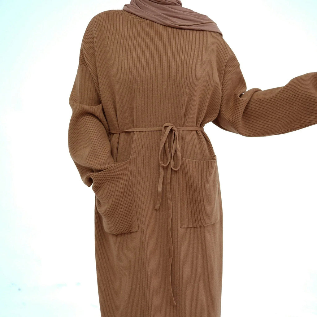 LM227 Abaya Hiver avec Poches – Robe Modeste Manches Longues Ceinturée